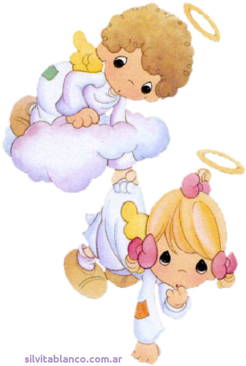 angel preciosos momentos jugando entre las nubes